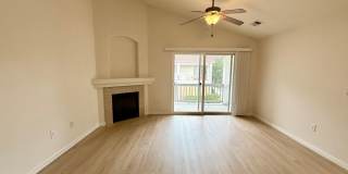 Gorgeous 2 Bedroom/2 Bathroom Condo with NEW FLOORING at Centerra!  Great Location for Commuters! Gallery 7