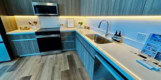 1/1/1 Penthouse Unit at Park on Keeaumoku - Fabulous Views! Gallery 5