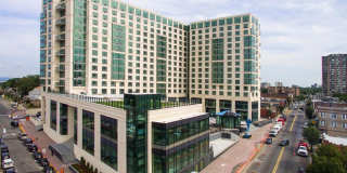 The Centre - Large Luxury Apartments. Gallery 111