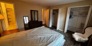 Furnished 2BR, 2BA Condo with Backyard in Arlington Gallery 18