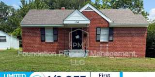 1748 Benning Street Gallery 1