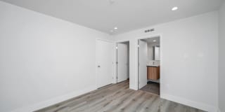 11522 Emelita Street Gallery 62