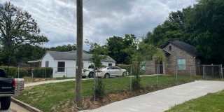 2104 W Robbins St Gallery 3