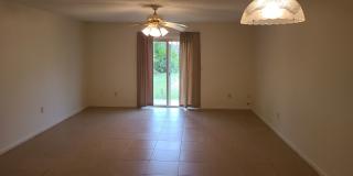 1 Bedroom 1 Bath Just Over The Bridge From The Ocean! Gallery 4