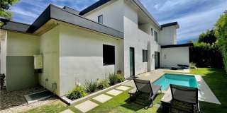 1319 Sunset Plaza Drive Gallery 40