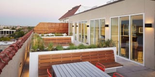 Ambassador Gallery 22