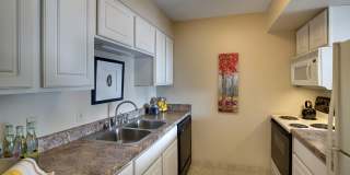 Kellogg Square Apartments Gallery 15