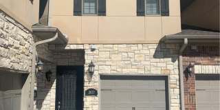 2623 S Everest Avenue 2623 S Everest Avenue Gallery 1