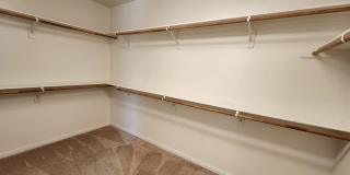 2611 Barrowby Street Gallery 22