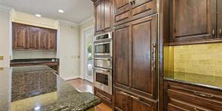 1701 WALNUT AVENUE Gallery 34