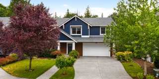 Spacious 5-Bedroom Home with Loft in Beautiful Carnation Gallery 1