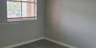 2242 NE 42nd Cir Gallery 10
