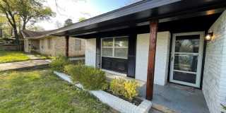 1501 W Chestnut Street Gallery 1