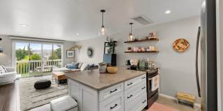 716 1/2 W Argand St Gallery 8