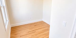 4-12 Humboldt Place4-12 Humboldt Place - 8 - 1 Gallery 6