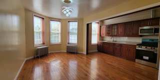 214 Moffat St Gallery 1