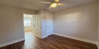 4302 Knight Road Gallery 10