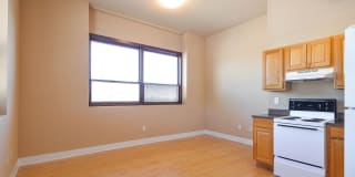 Madison Avenue Apartments Gallery 26