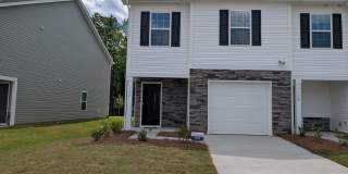 Beautiful 4 Bedroom, 2.5 Bathroom Townhome in Mallard Creek! Beautiful 4 Bedroom, 2.5 Bathroom Townhome in Mallard Creek! Gallery 1