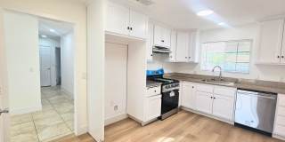 Single Story Senior Home 55+ community- Newly Remodeled- Ready To Move In. Gallery 1