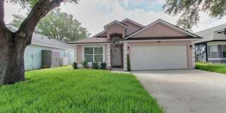 131 Andrews Road - *Lake Front Pool Home - Available Now!* Gallery 1