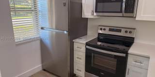 9937 Three Lakes Cir Gallery 1