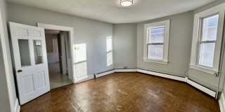 512 Broad St Gallery 10