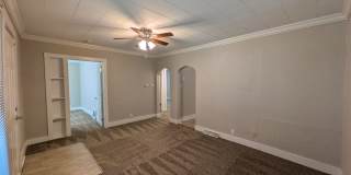 3 Bedroom Home with detached garage and partially fenced yard, pet friendly! Gallery 1
