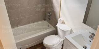 925 8th St Gallery 11