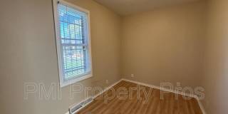 2945 N 23rd St Gallery 11