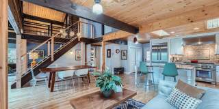 Mountain Retreat: Fully Furnished 3 BDR Home with Sauna Gallery 1