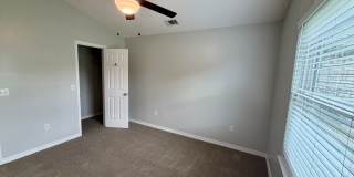 Quaint 3-Bedroom, 2-Bath Home Gallery 10