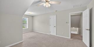Townhome in Eagle Harbor Gallery 25