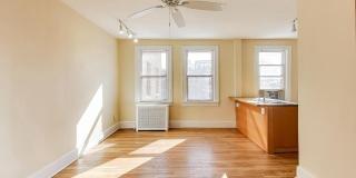 3600 CONNECTICUT Avenue NW Gallery 14