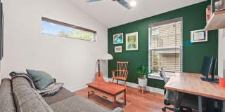 1307 Delano Street Unit 1 Gallery 12