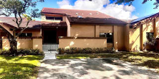 6637 NW 178th Ter Gallery 1