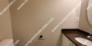 3 Bedroom 2 Bath Townhouse Gallery 17