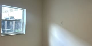 485 NW 25th Ct Gallery 10