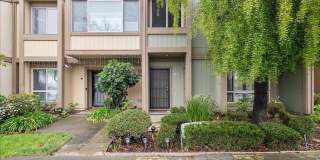 3310 Fir Ave - 4 bedroom | 2.5 bath | Townhouse Gallery 1