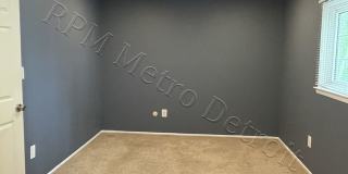 50% OFF the SECOND FULL MONTH'S RENT Gallery 27