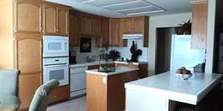 Spacious 4BD/2BA Home in Bakersfield's Desirable 93311 — HOA Community with Pool Access! Gallery 5