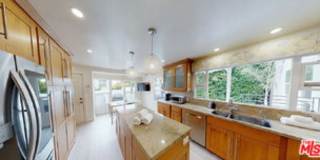 10331 La Grange Avenue Gallery 4