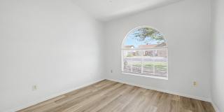 4514 E TOWNE Lane Gallery 17