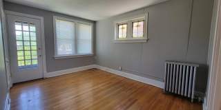5042 Pernod Avenue Gallery 2