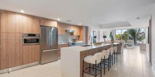 Clara Bay Harbor I Gallery 5