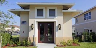 Mirage Bay Rental Townhomes Gallery 1