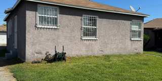 713-715 E. Cocoa St. Gallery 1