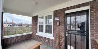Renovated 2 bedroom Duplex NOW AVAILABLE!! ~ Minutes from midtown/downtown Memphis Gallery 3