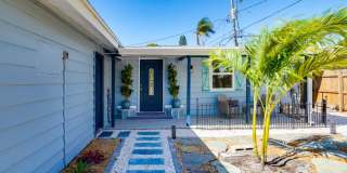 Fully Furnished 2BR/2BA Sarasota Home – Move-In Ready with Entertainment Room Near Siesta Key! Fully Furnished 2BR/2BA Sarasota Home – Move-In Ready with Entertainment Room Near Siesta Key! Gallery 3