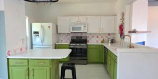 Rare 3 bed 2.5 bath Townhome located in Kennesaw Gallery 5